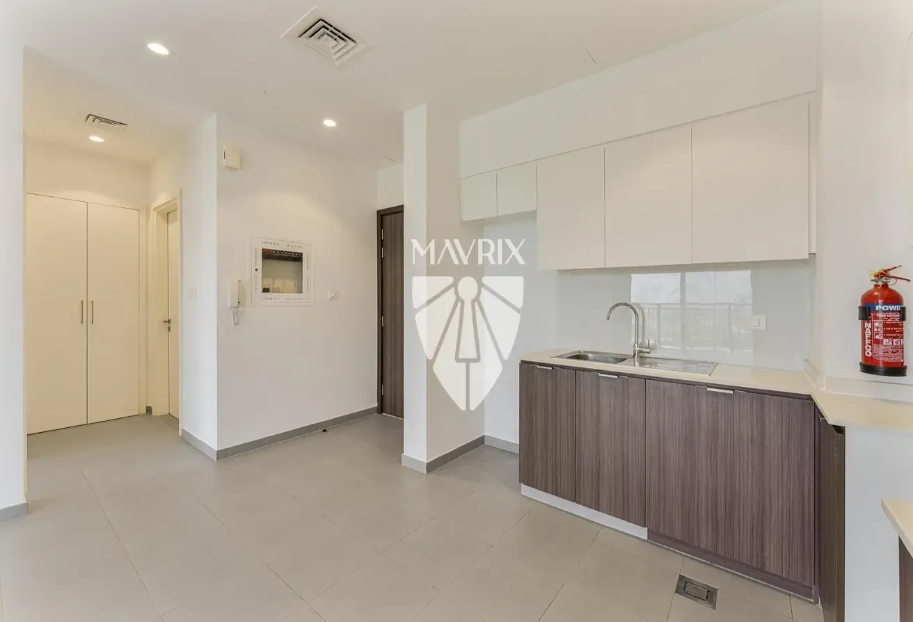 Chiller Free | Ready To Move | Golf Course View