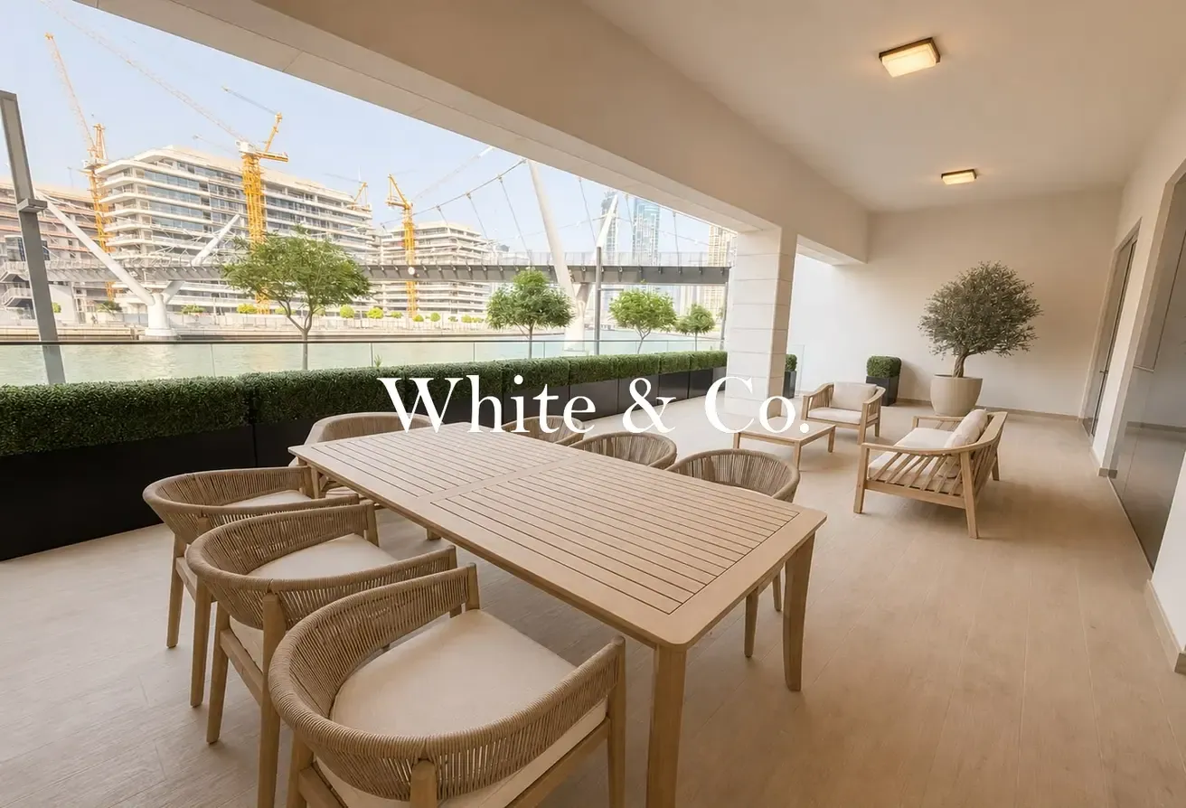 Fully Upgraded | Fully Furnished | Walk In