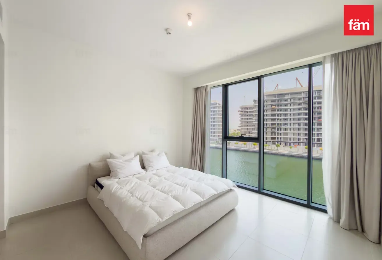 Full Canal Views, Furnished, Available Immediately