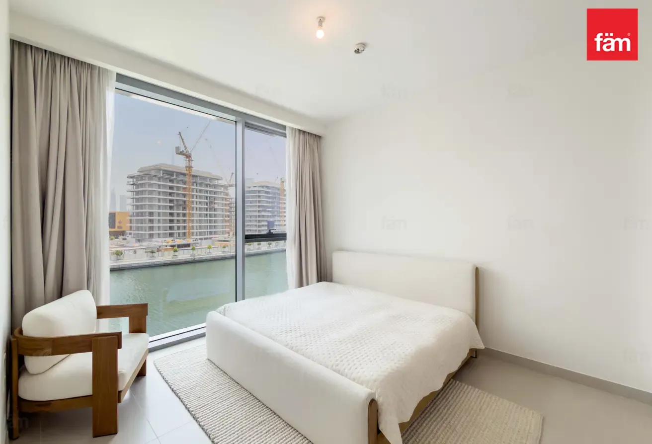Full Canal Views, Furnished, Available Immediately