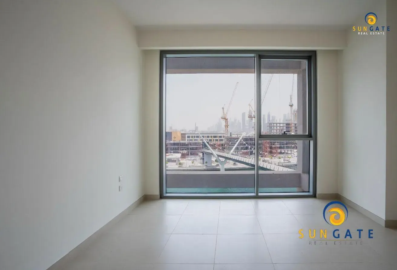 Full 100% canal and burj views
