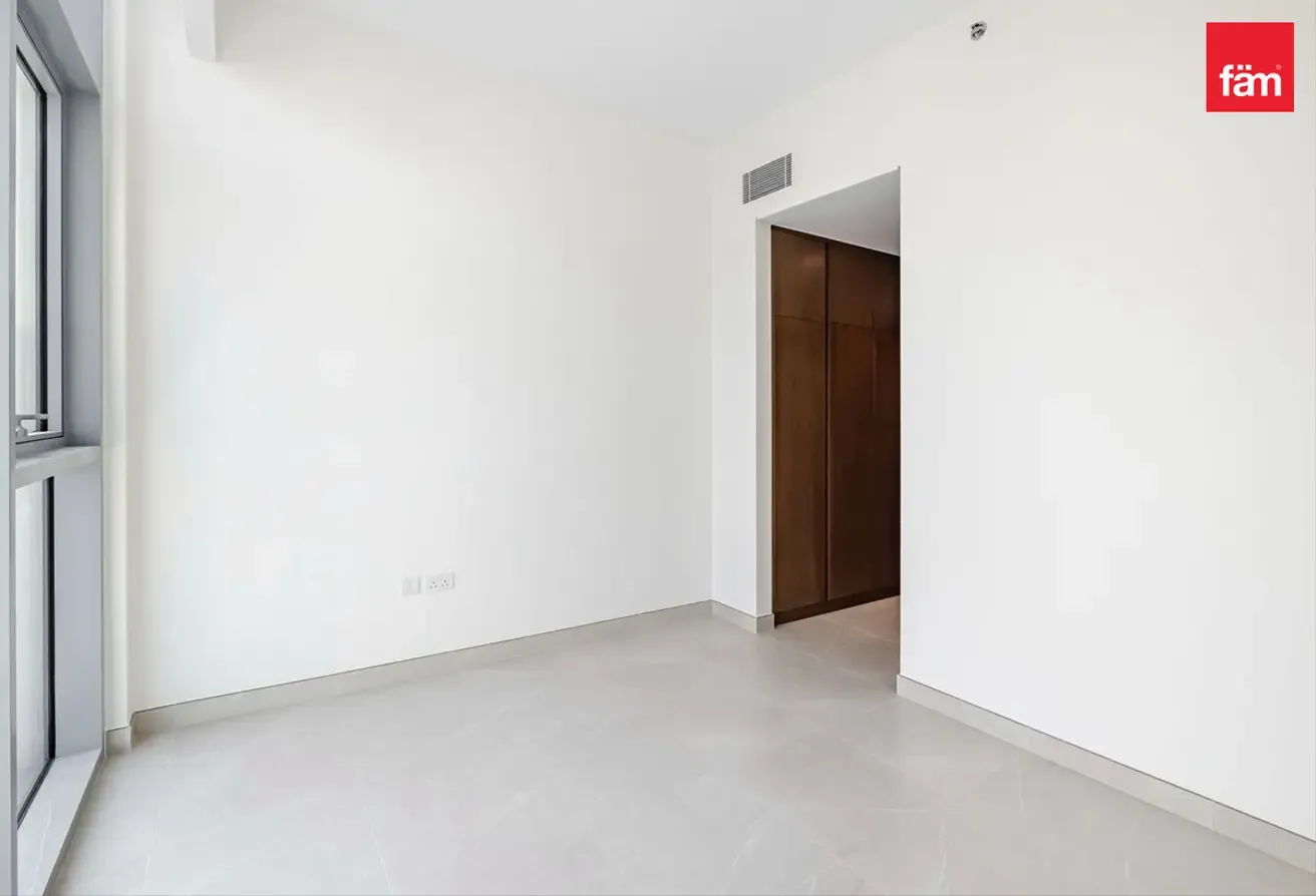 Brand New Appliances | First Occupant | Premium