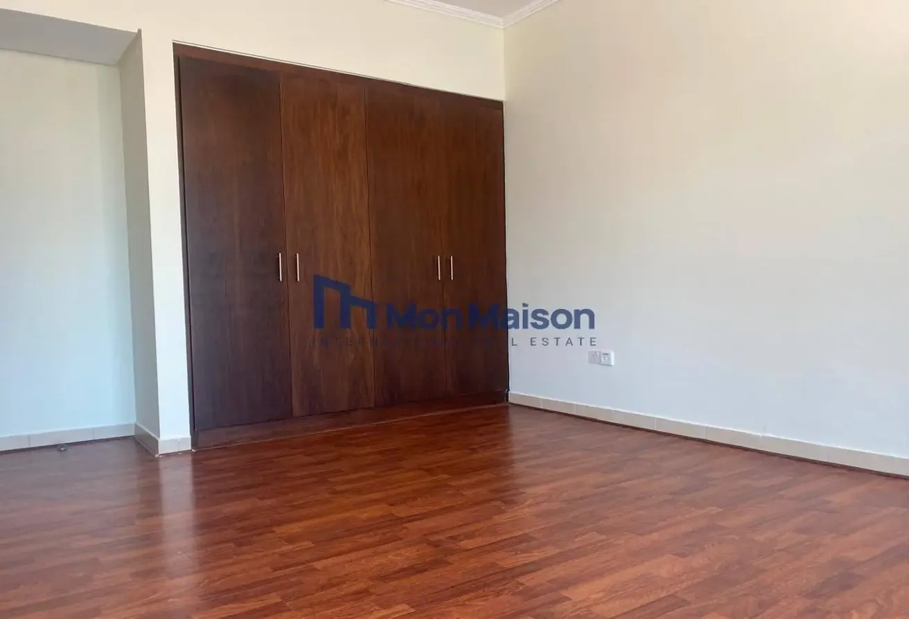 Bright Unit | Well Maintained | Chiller Free