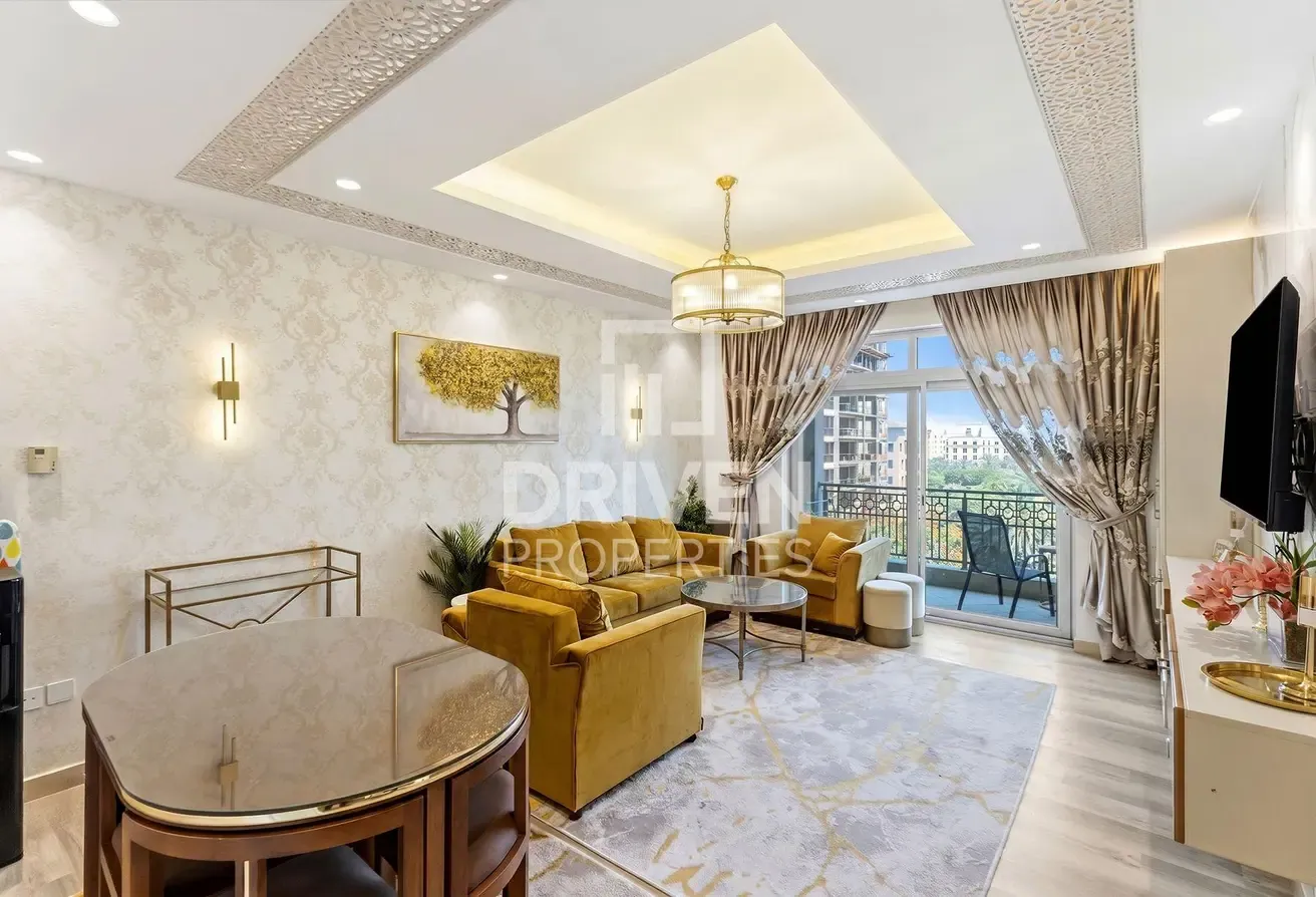Full Lake View | Upgraded | Vacant | Close To Souk