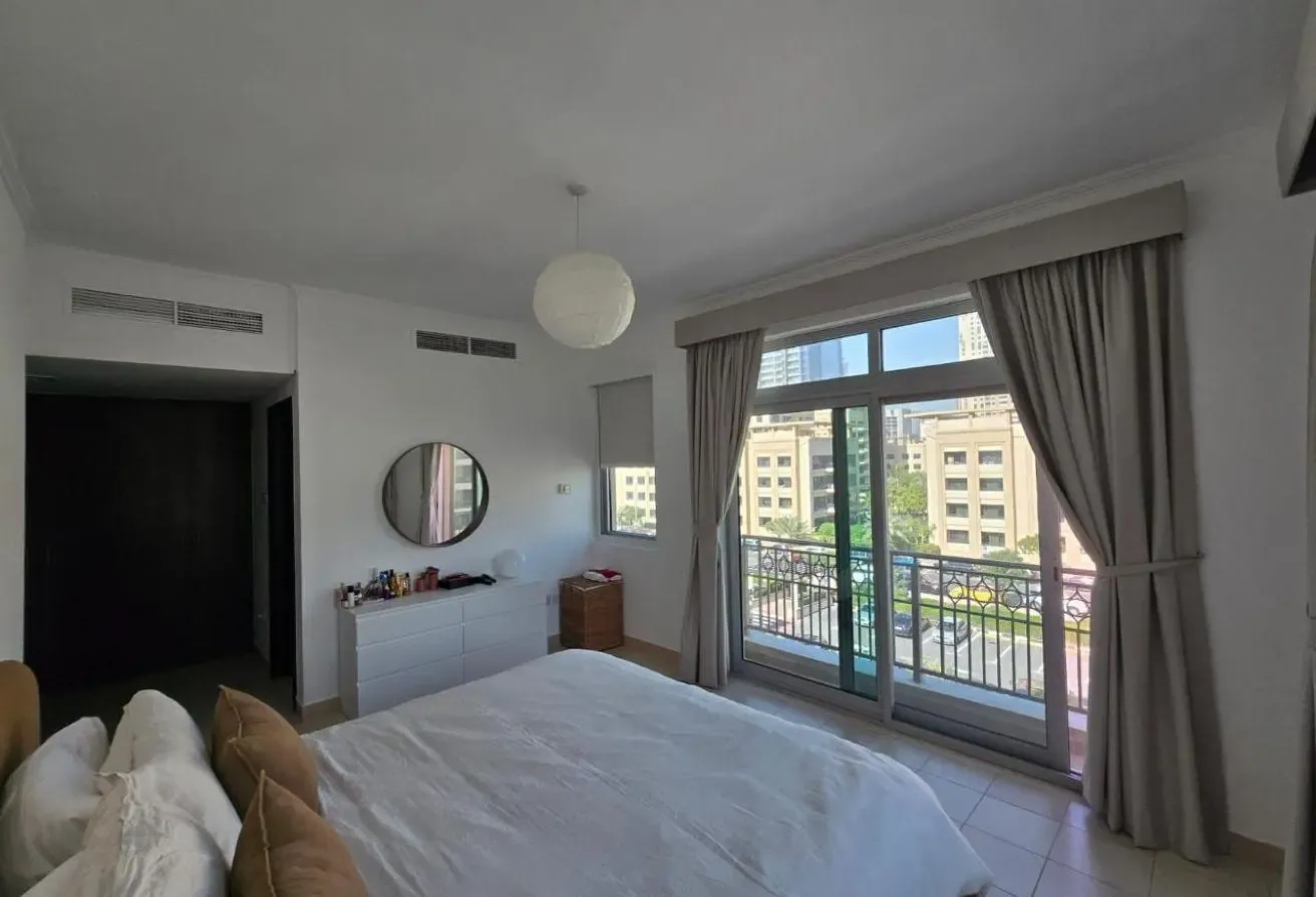 Two Bed /Fully Furnished / Immaculate