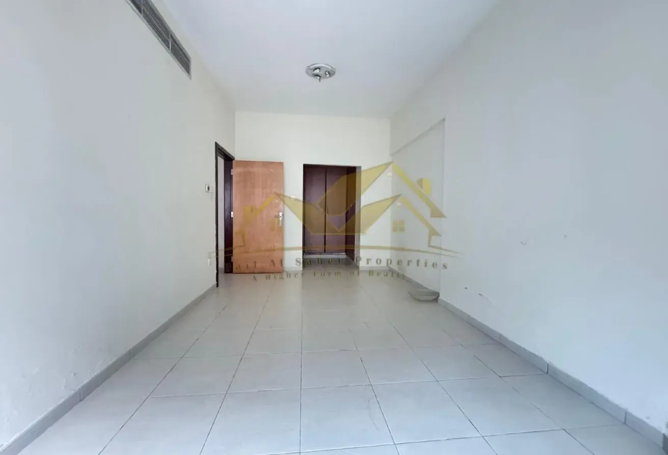 1 BR Apartment in Mankhool with Landmark View