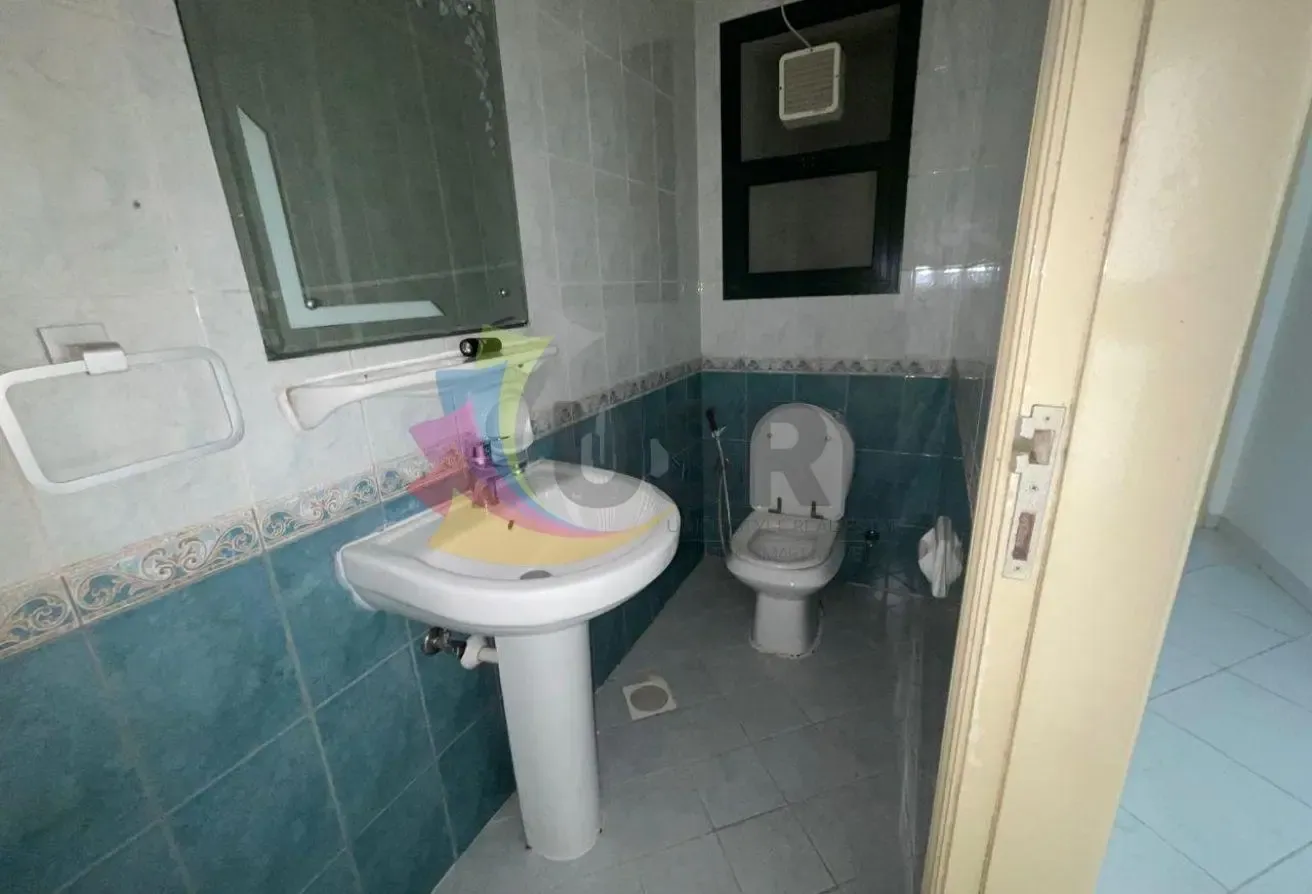 SPACIOUS 1BHK W BALCONY CLOSE TO METRO FOR 70K