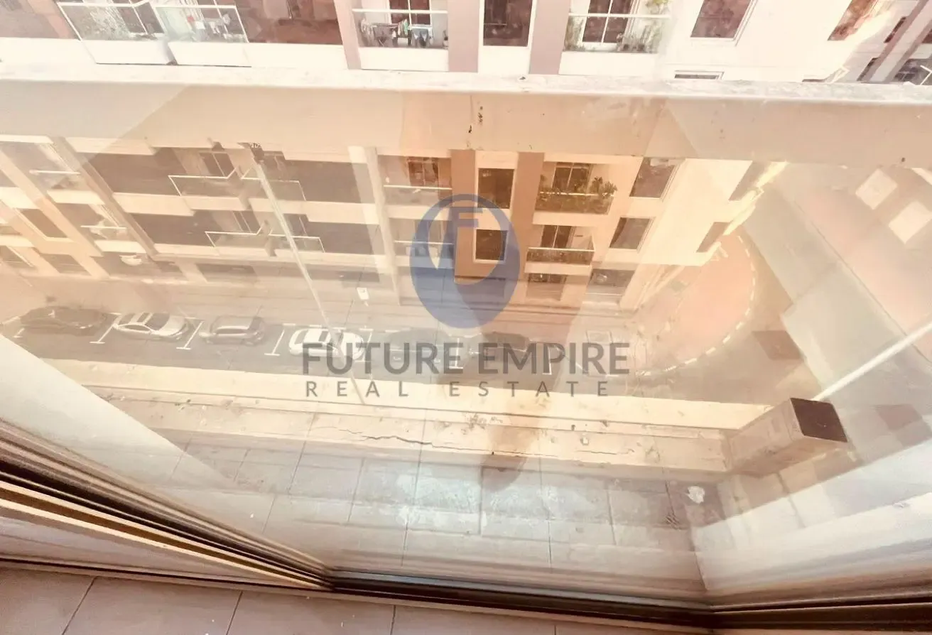 Limited Offer: 1 BHK | 1 Month Free|Near Metro