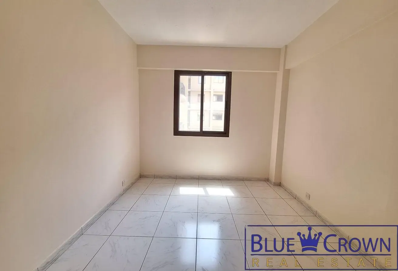 1/Br balcony ! Community view ! Close to metro