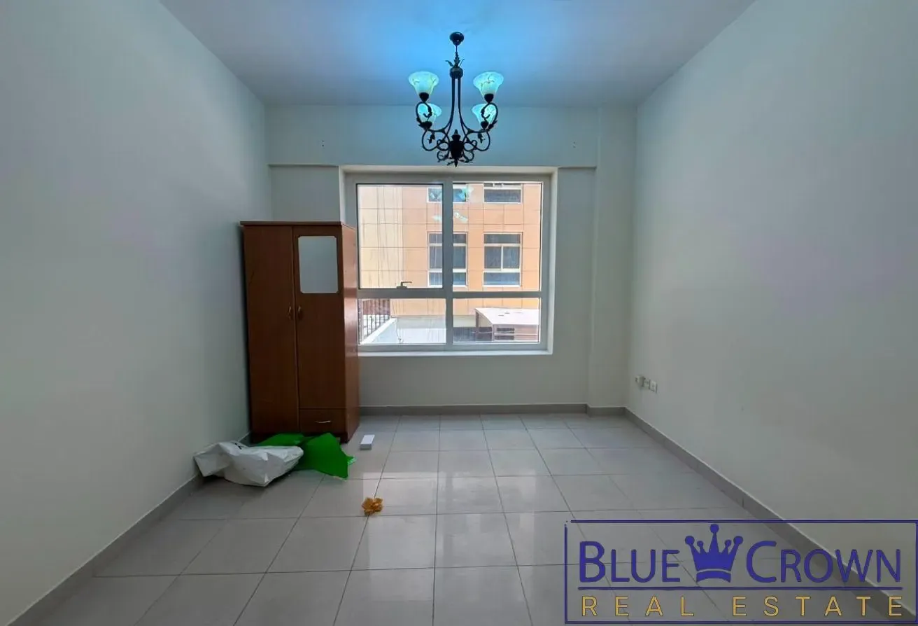 Decent Size: Specious 1BHk: Near Burjuma Metron