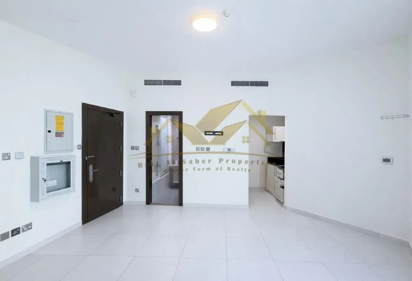 Charming 1 BR Apartment in mankhool bur dubai