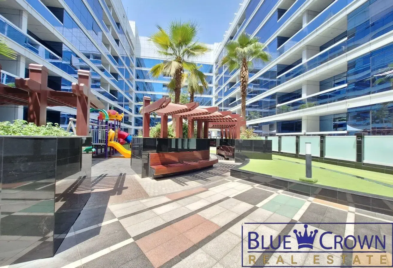 Luxurious1BHK+Laundry:prime location:All Amenities