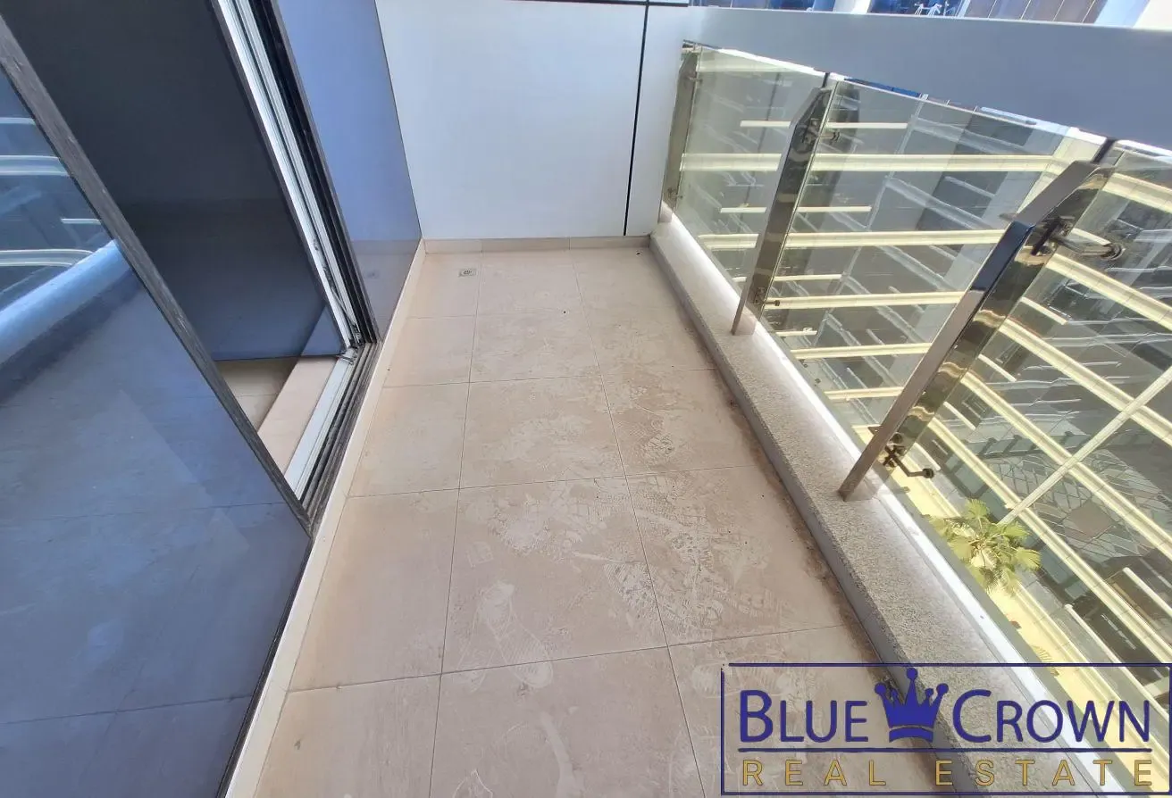 Luxurious1BHK+Laundry:prime location:All Amenities