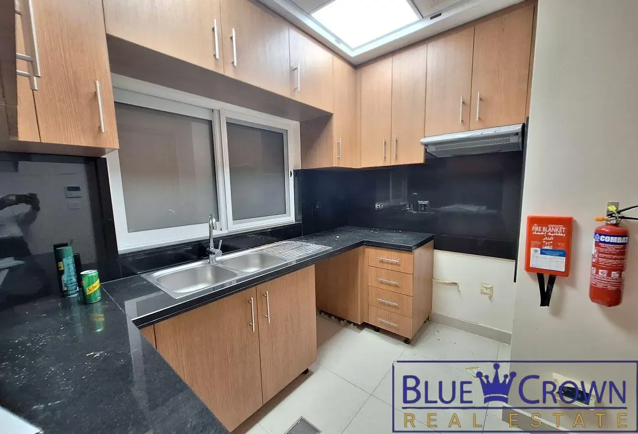 Luxurious1BHK+Laundry:prime location:All Amenities