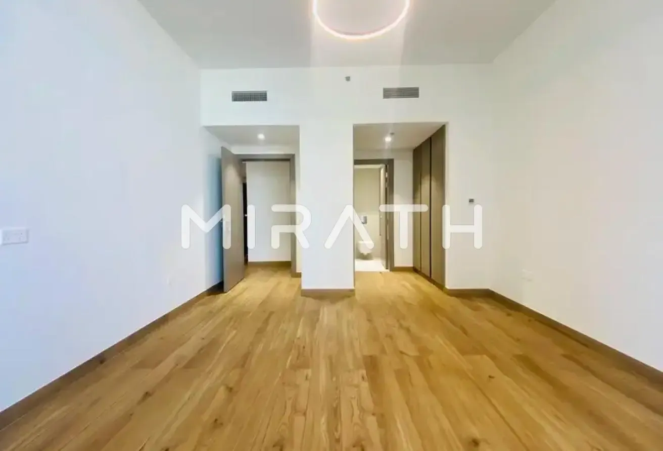 Elegant 1BR | Generous Space | Great Facilities