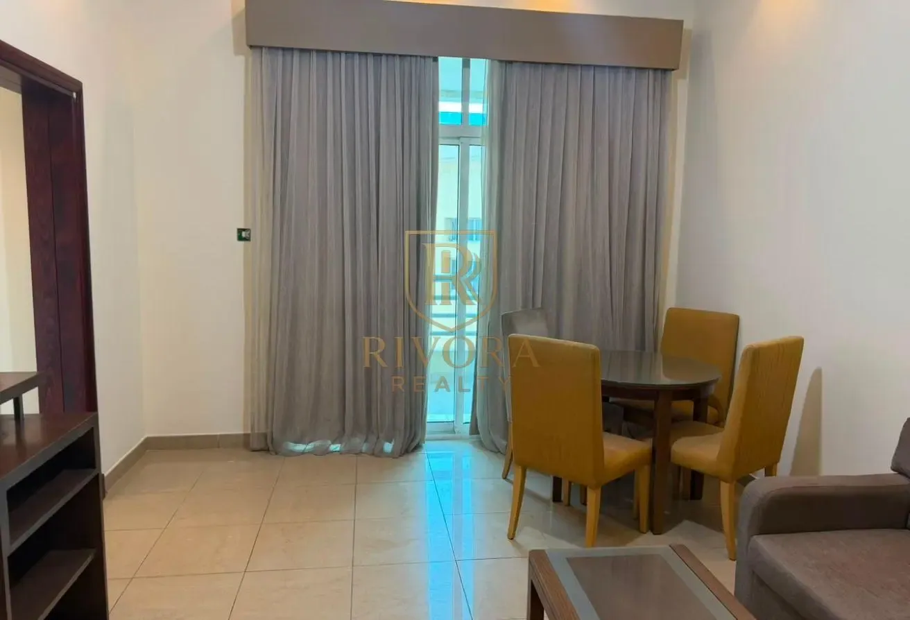 1 BHK I FULLY FURNISHED I WITH BALCONY