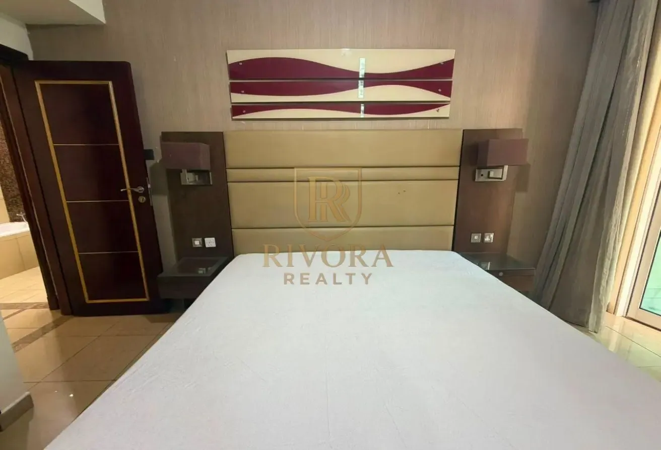 1 BHK I FULLY FURNISHED I WITH BALCONY