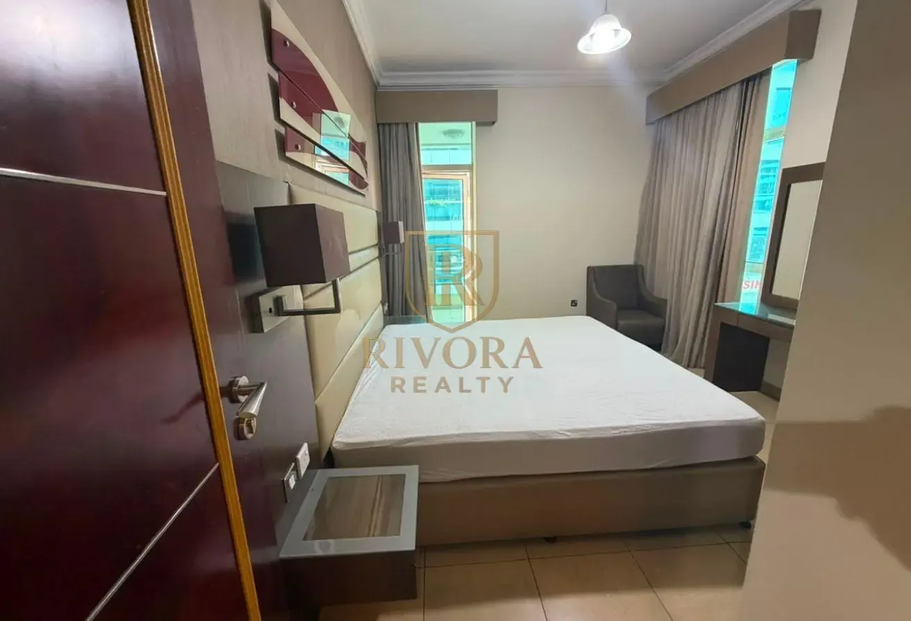1 BHK I FULLY FURNISHED I WITH BALCONY