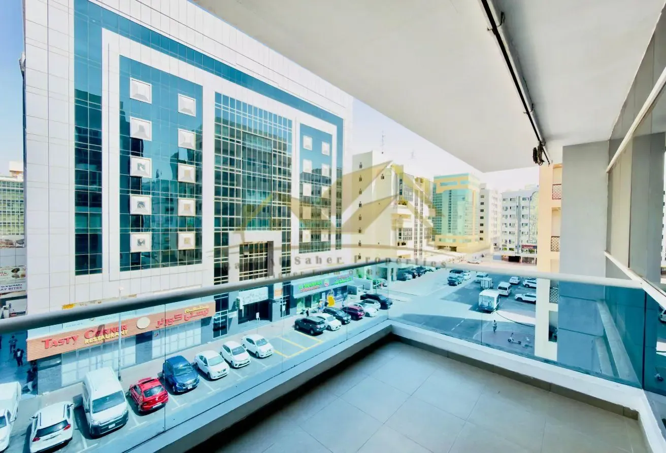 1 BR Apartment in Bur Dubai | Gym & Pool | Balcony