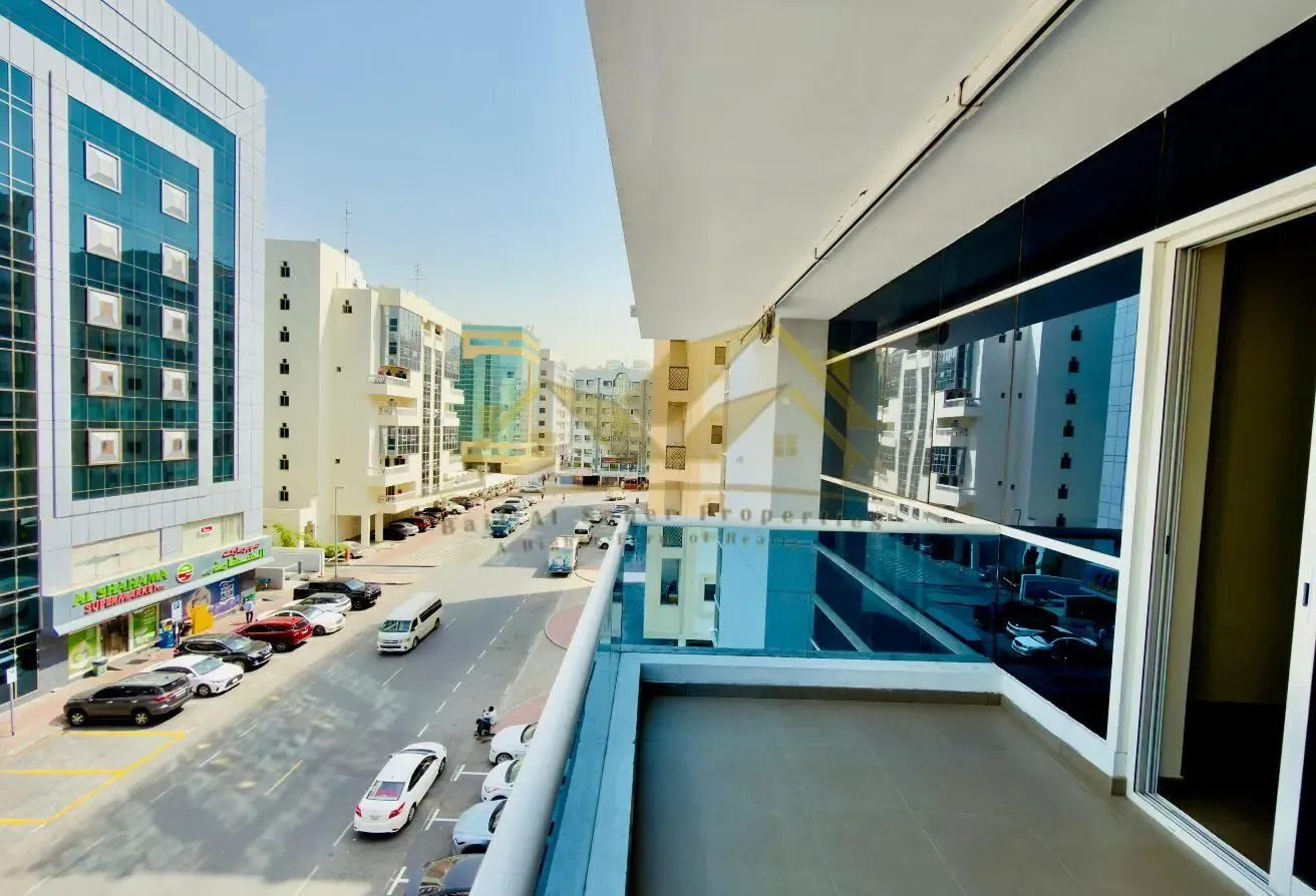 1 BR Apartment in Bur Dubai | Gym & Pool | Balcony