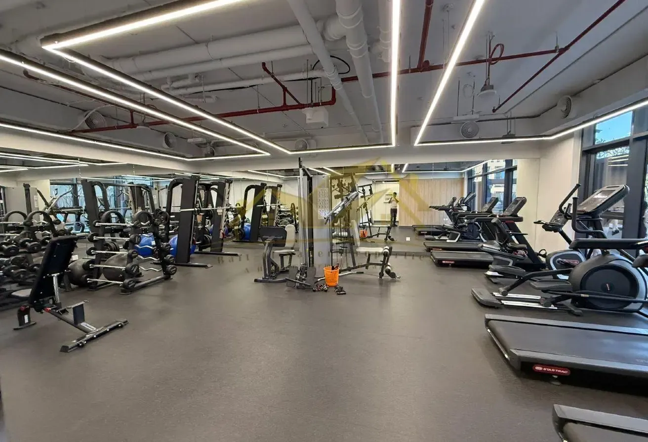 Semi Furnished 1 BHK in Bur Dubai | Pool & Gym