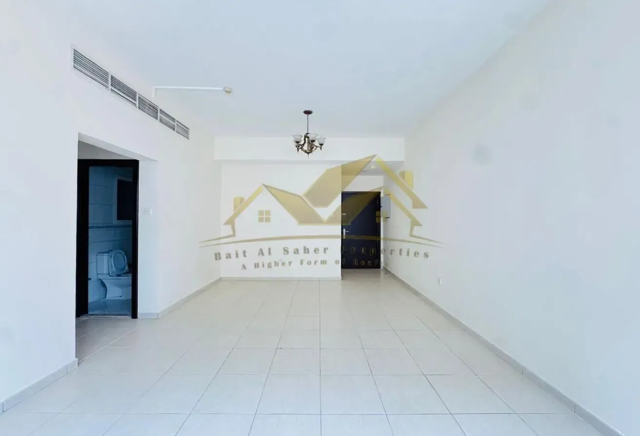1 BR Apartment in Bur Dubai with Shared Pool