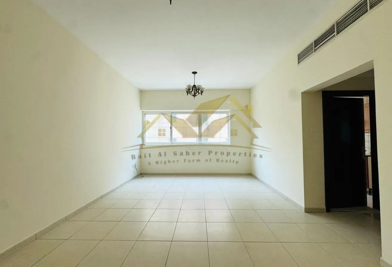 1 BR Apartment in Bur Dubai with Shared Pool