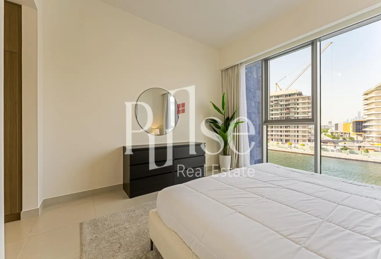 Furnished 2BR + Maid’s with Canal View | 6 Cheques