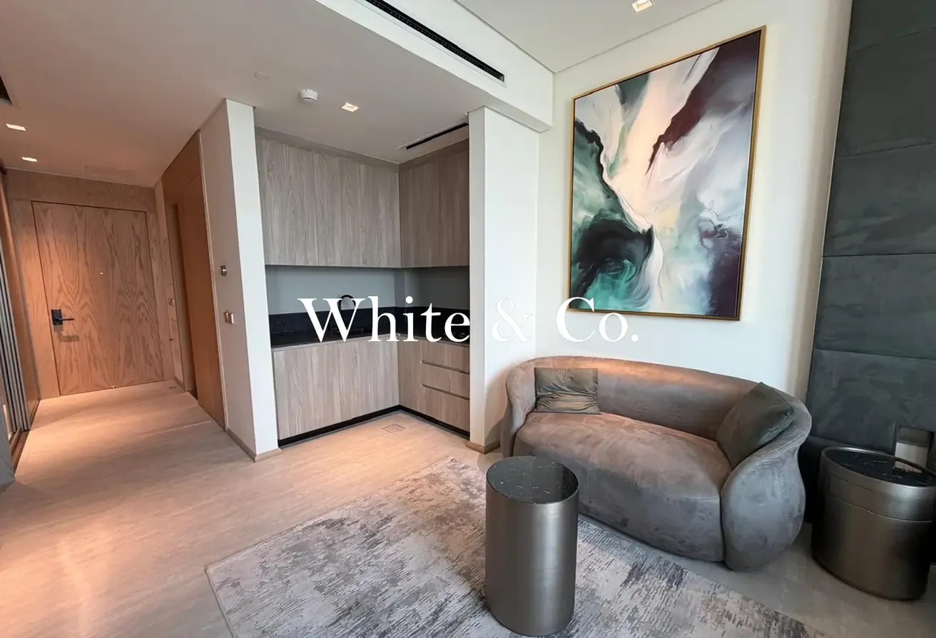 Spacious | Fully Furnished | 12 cheques