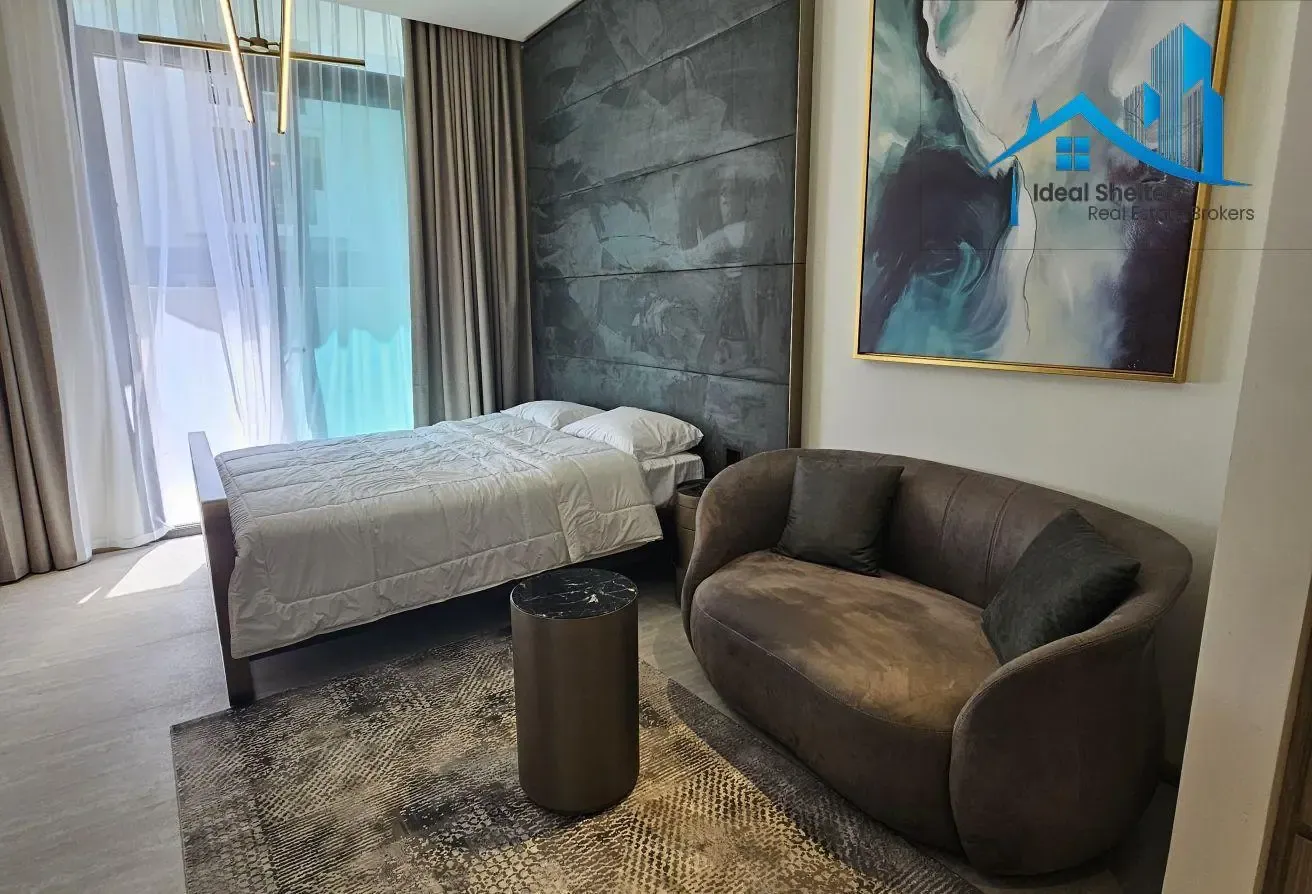 Premium Quality| Big Size| Fully Furnished| 4 Chqs
