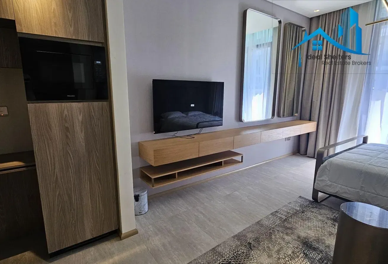 Premium Quality| Big Size| Fully Furnished| 4 Chqs