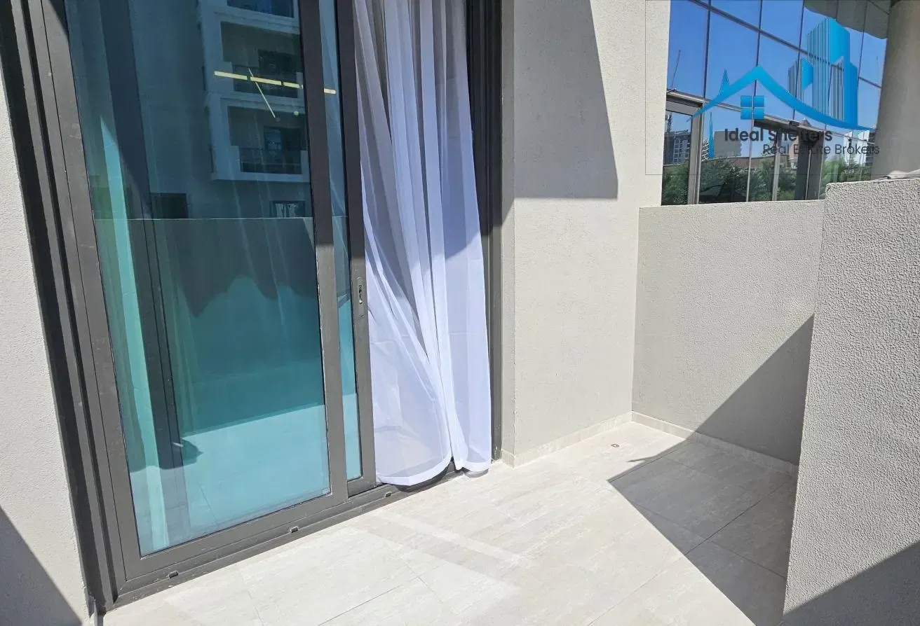 Premium Quality| Big Size| Fully Furnished| 4 Chqs