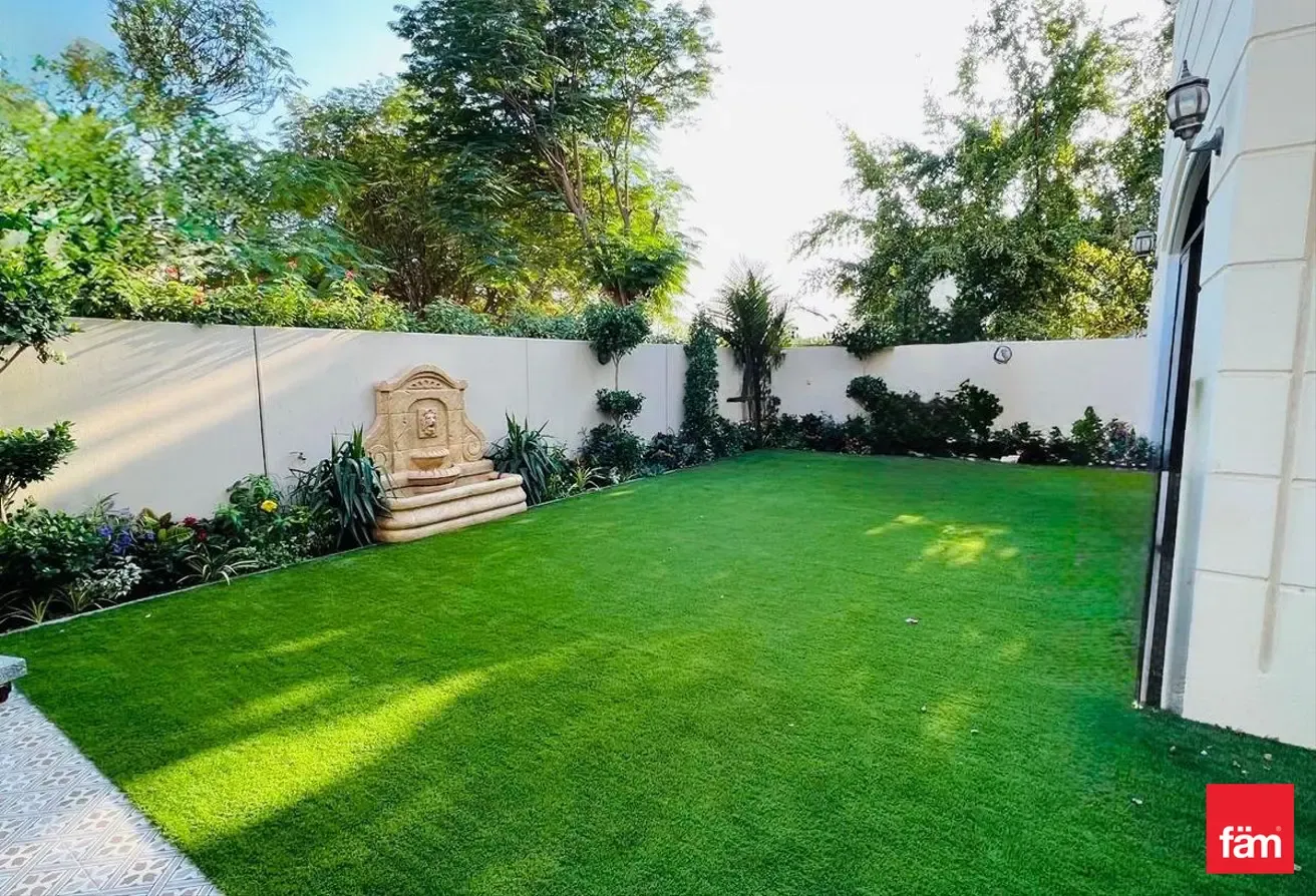 Exclusive Residence | Walk to Parks & Amenities