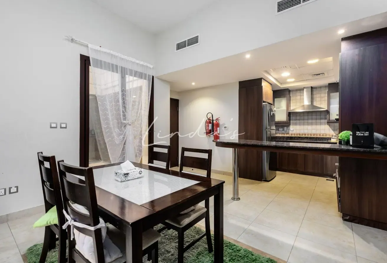 Well Maintained  | Unfurnished | Single Row