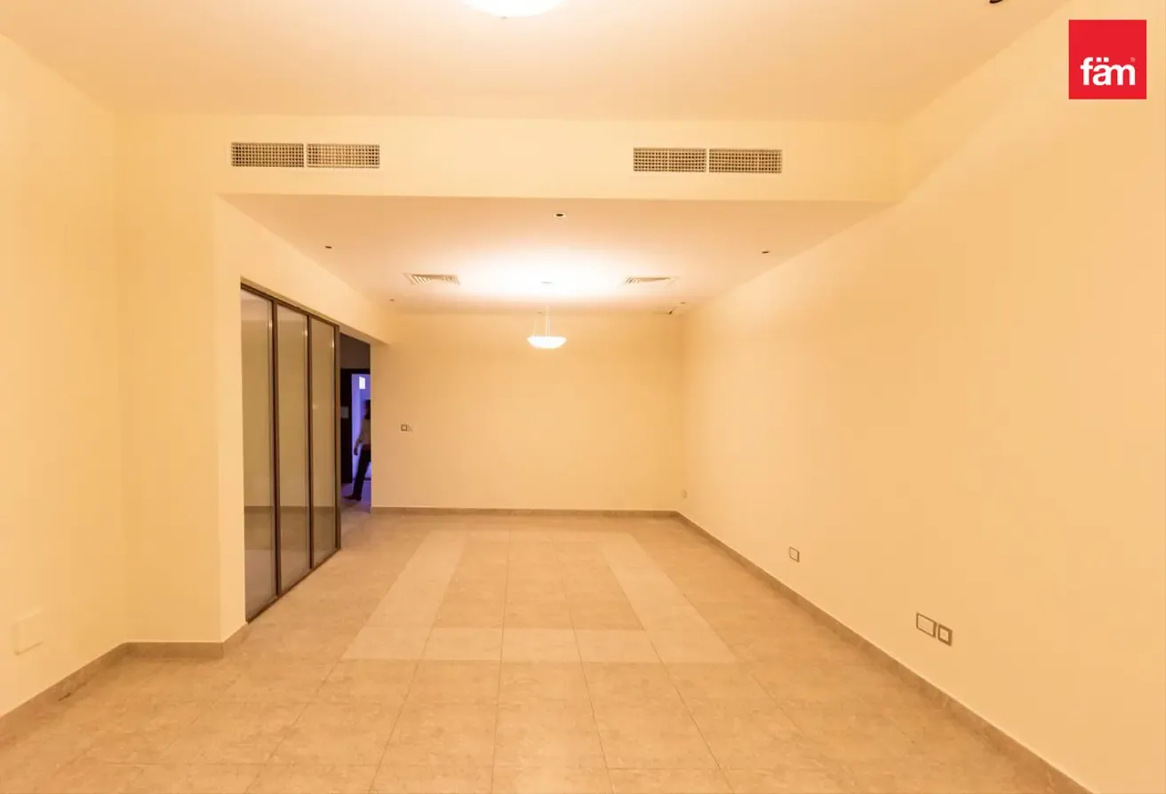 Well Kept |Prime Location | Al Salam