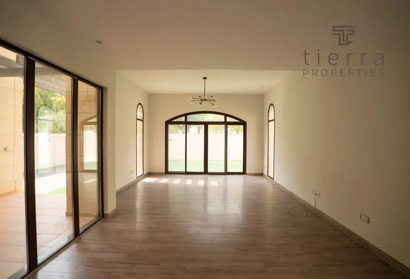 Huge Plot | Upgraded | Landscaped Garden
