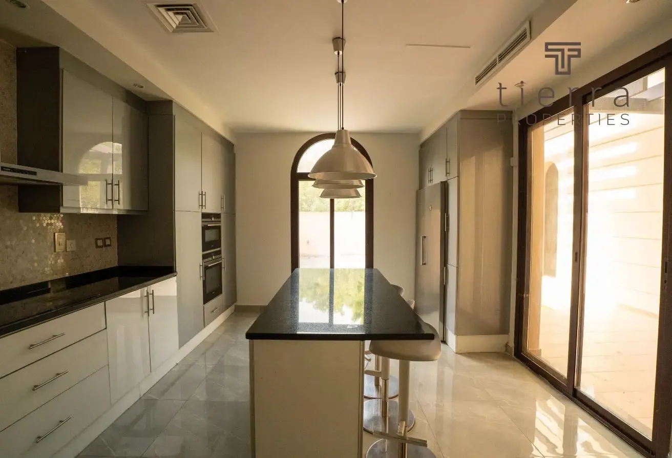 Huge Plot | Upgraded | Landscaped Garden