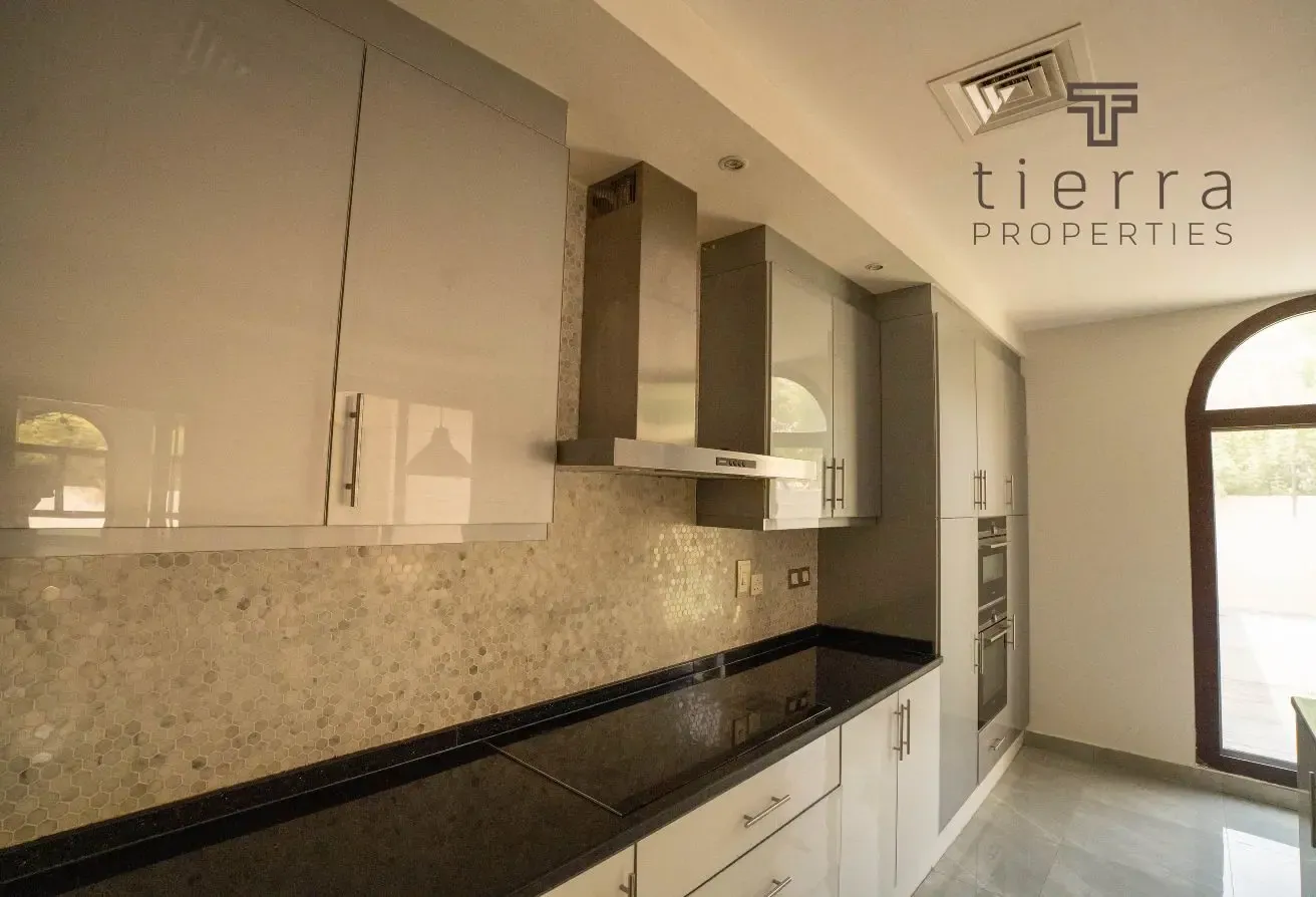 Huge Plot | Upgraded | Landscaped Garden