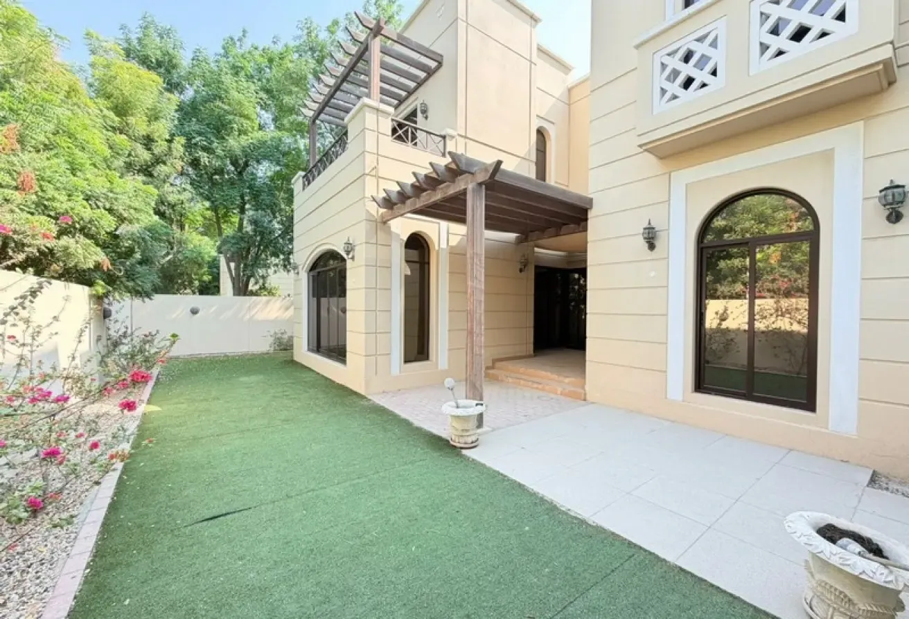 Opp Park | Vacant | Bigger Layout