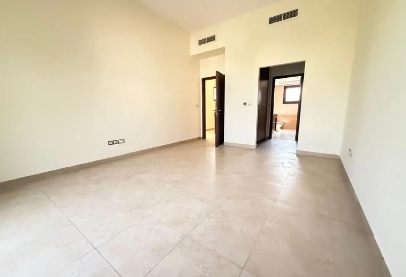 Opp Park | Vacant | Bigger Layout
