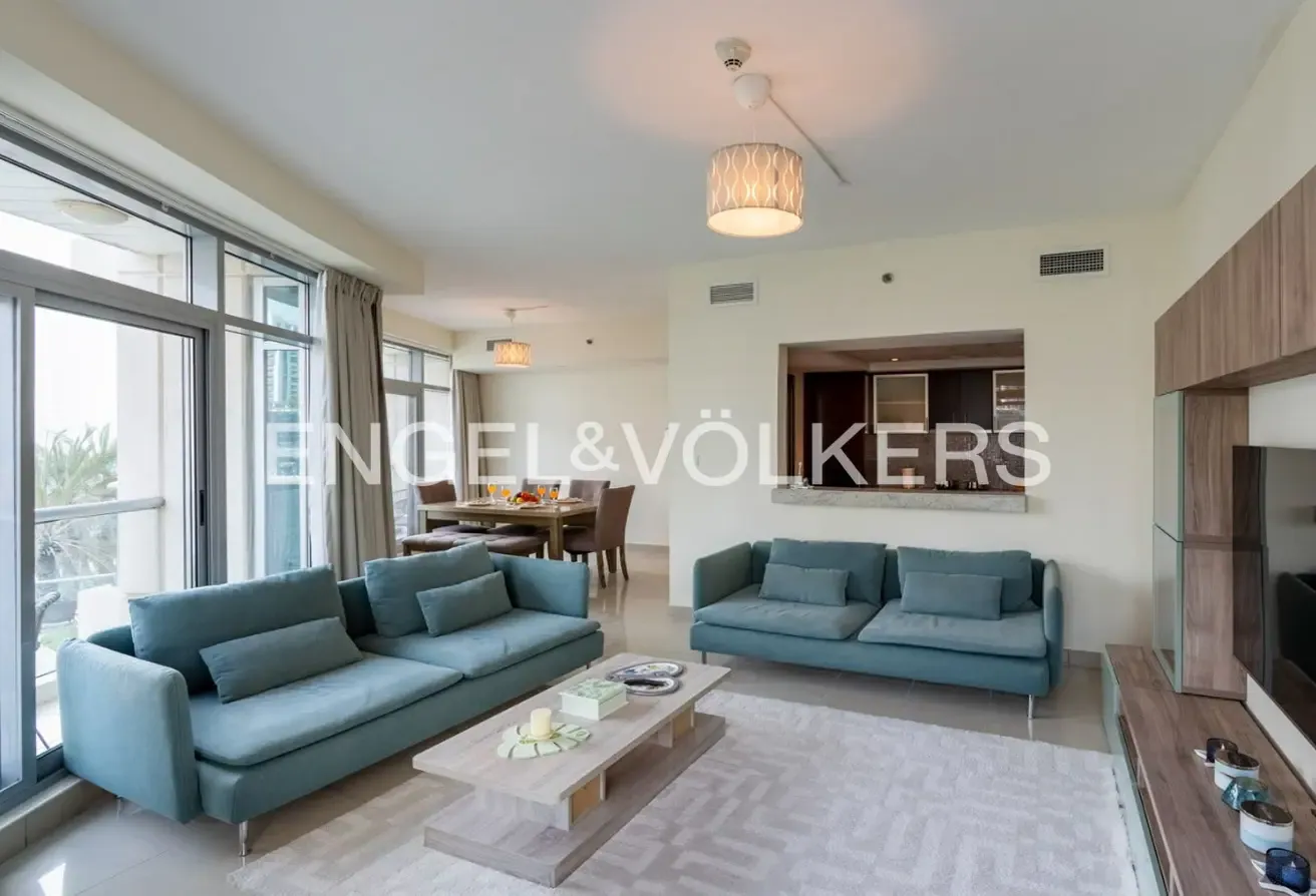 Fully Furnished  |  Upgraded  |  Low Floor