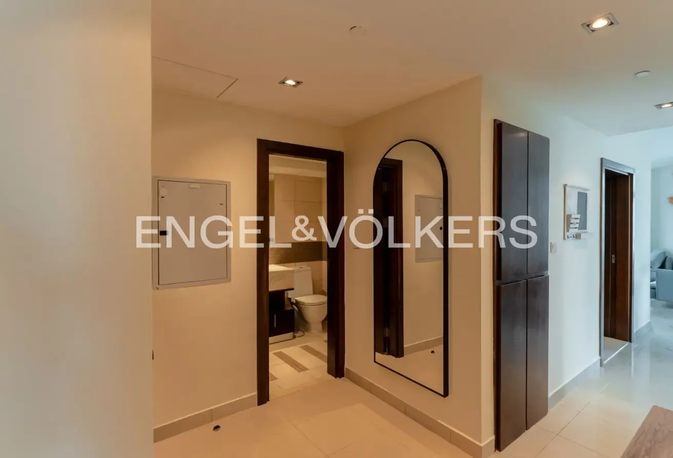 Fully Furnished  |  Upgraded  |  Low Floor