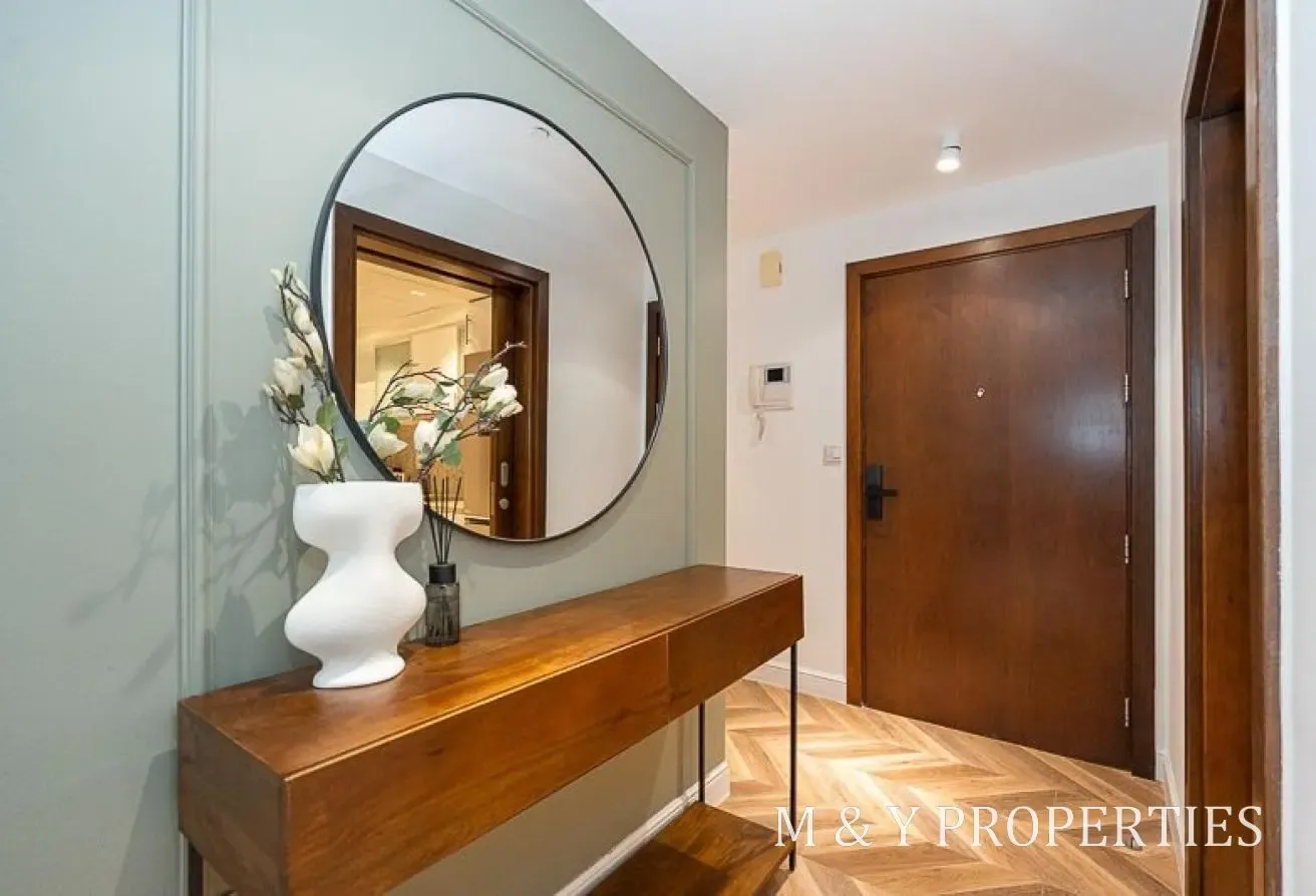 Refurbished 2BR Apartment in Park Island Dubai