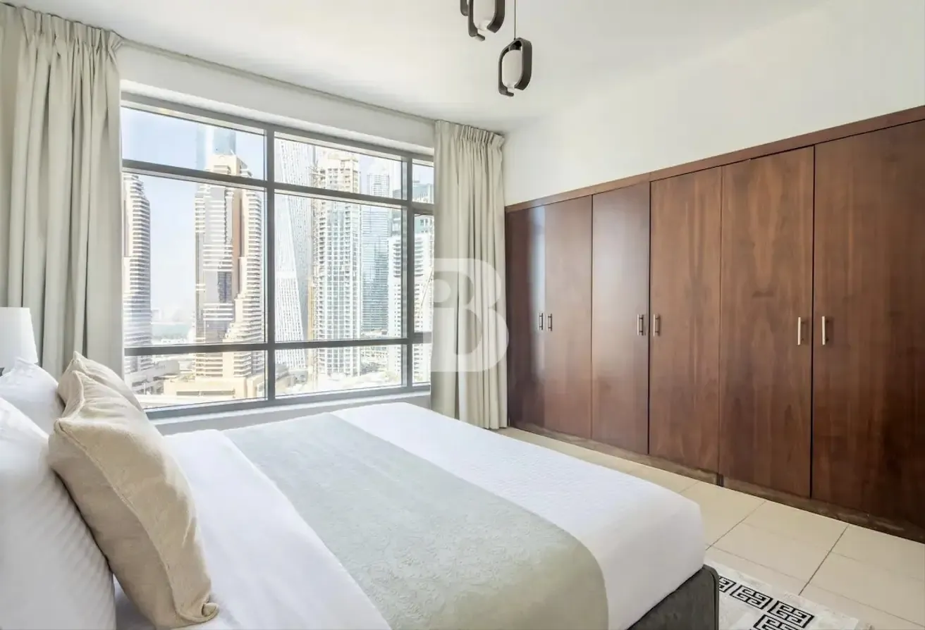 Park Island Living |  Furnished | Vacant