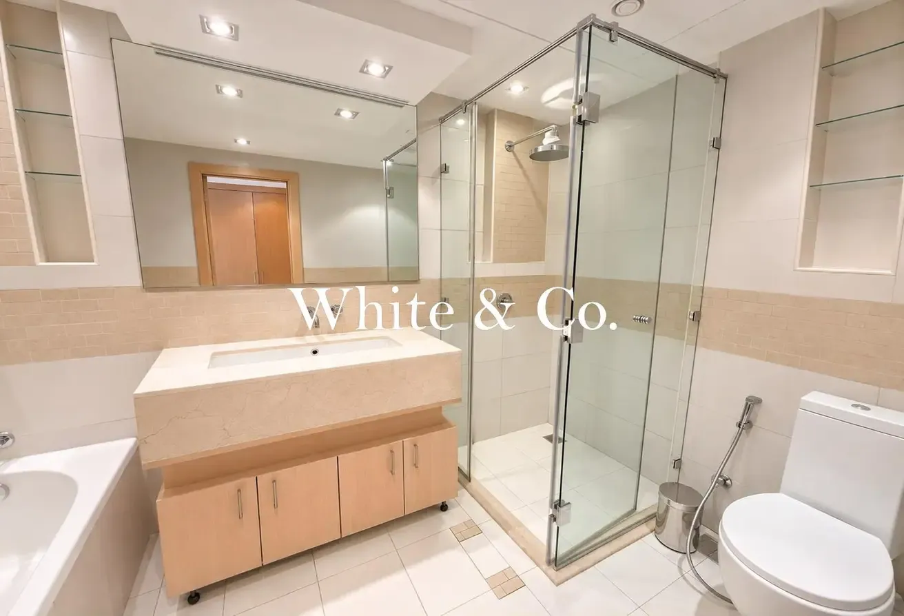 Marina View | Unfurnished | 2 Balconies