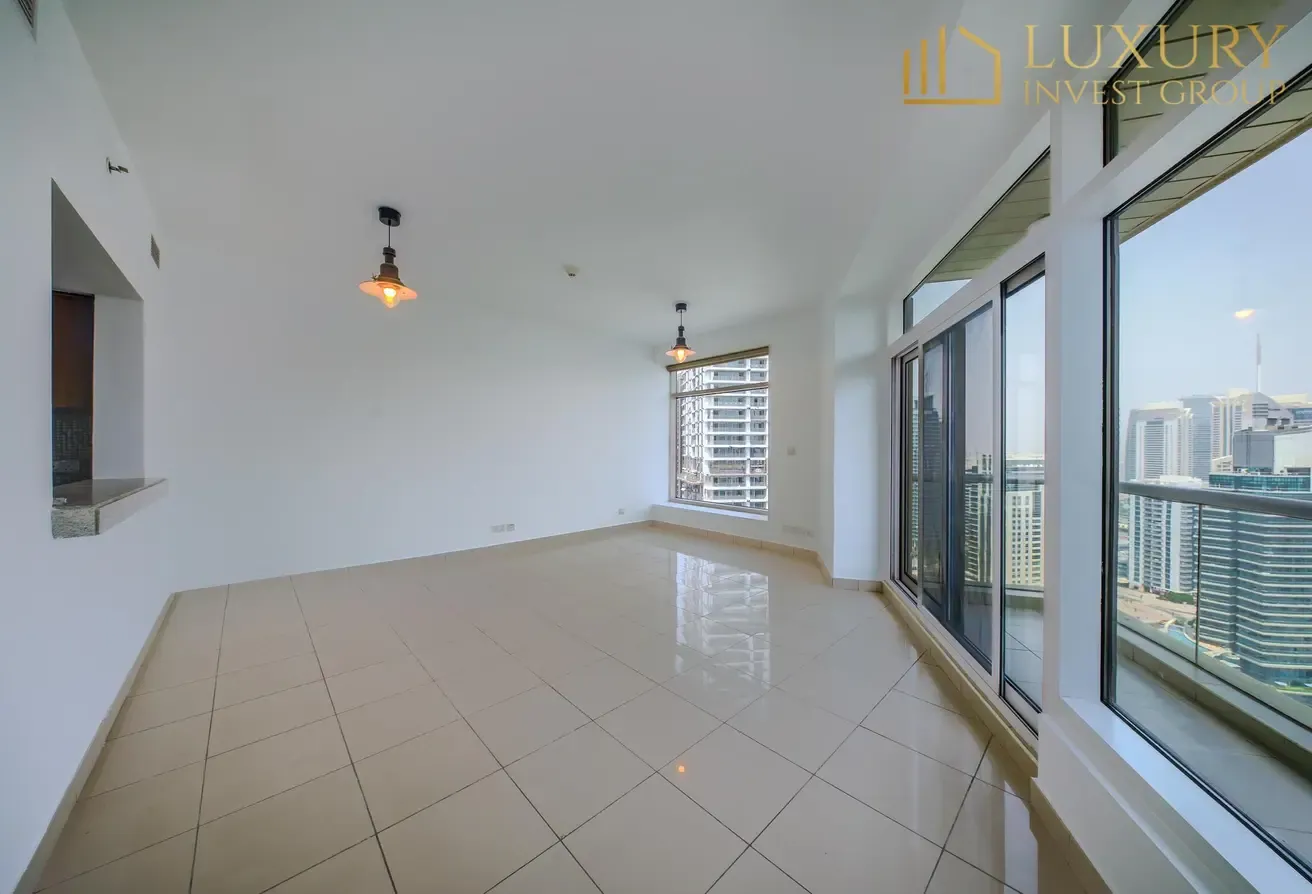 Marina View | Vacant | High Floor