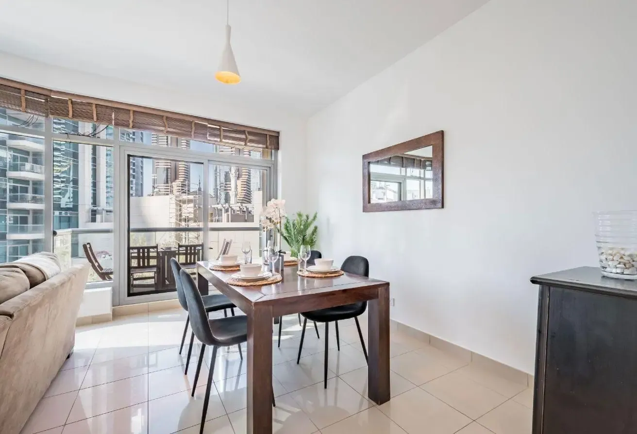 Fully Furnished | 2 Bed | Partial View