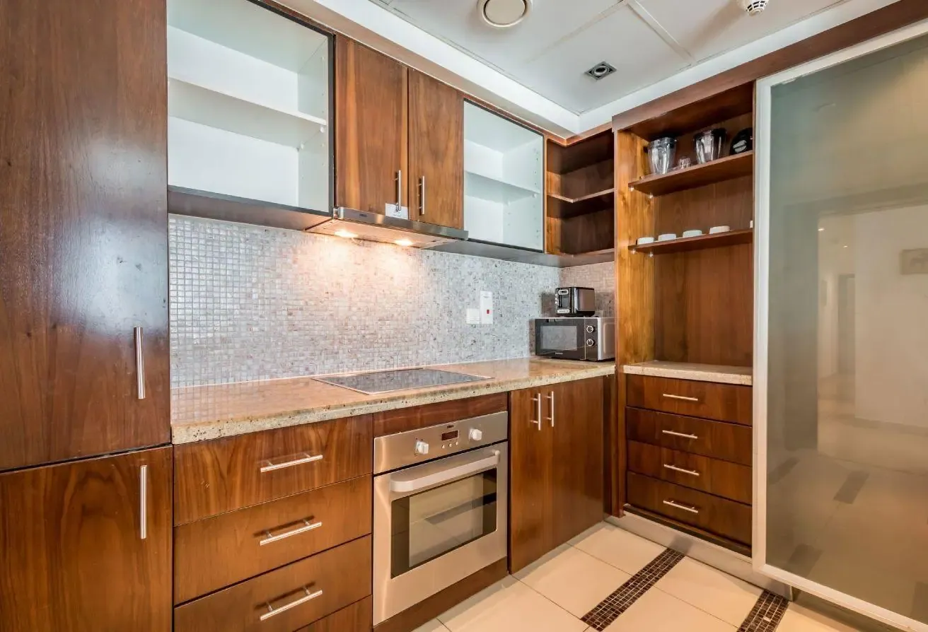 Fully Furnished | 2 Bed | Partial View