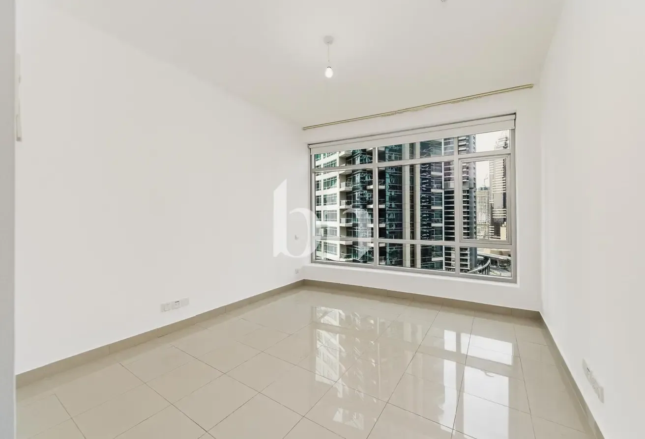 Vacant | Mid-High Floor | Unfurnished