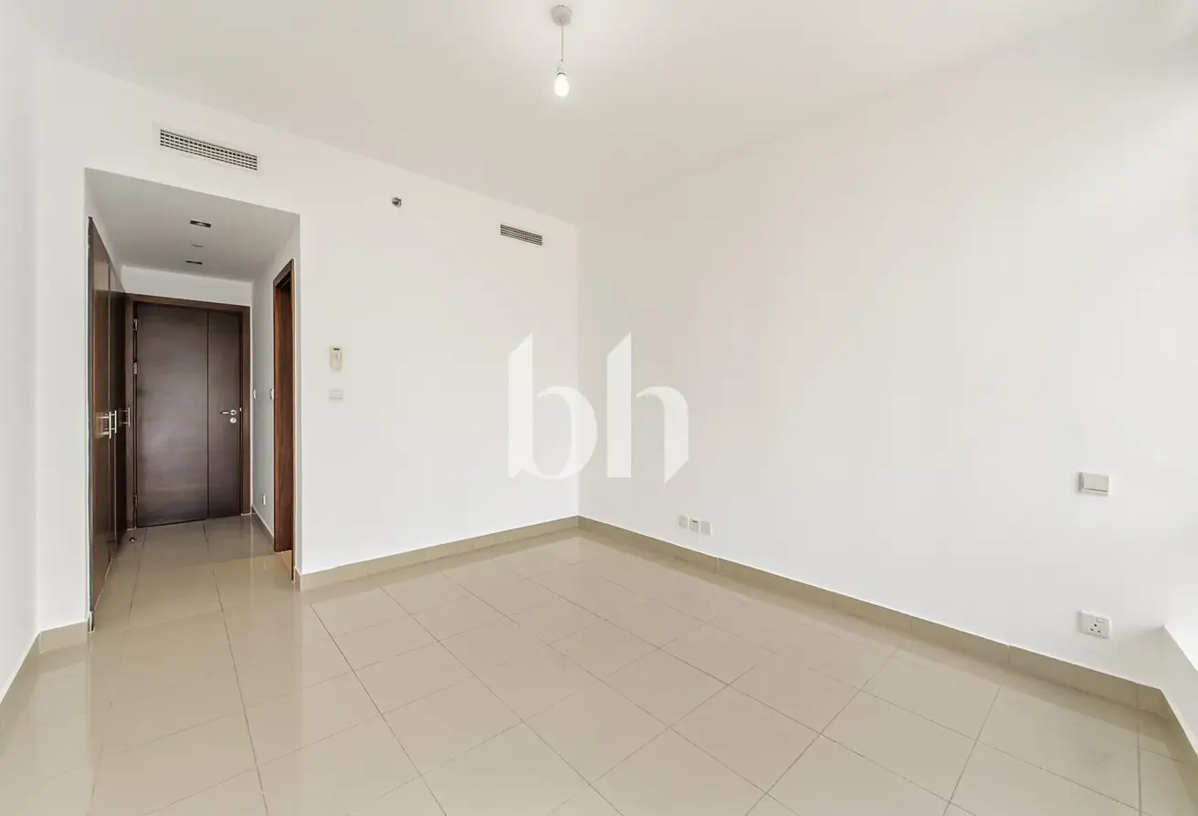 Vacant | Mid-High Floor | Unfurnished